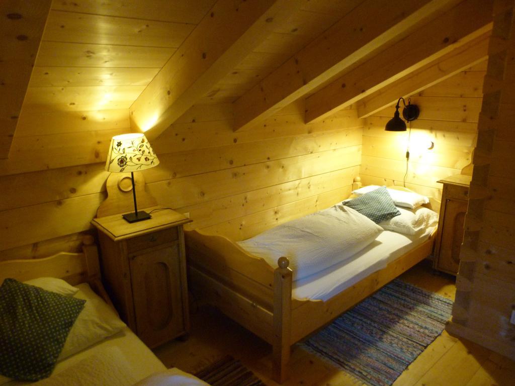 Knusperhaeusl Villa Uttendorf Ruang foto