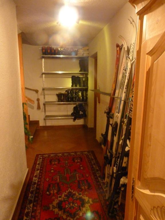 Knusperhaeusl Villa Uttendorf Ruang foto